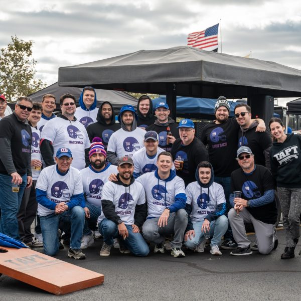 Web24_Tailgate_Giants3-min (1)